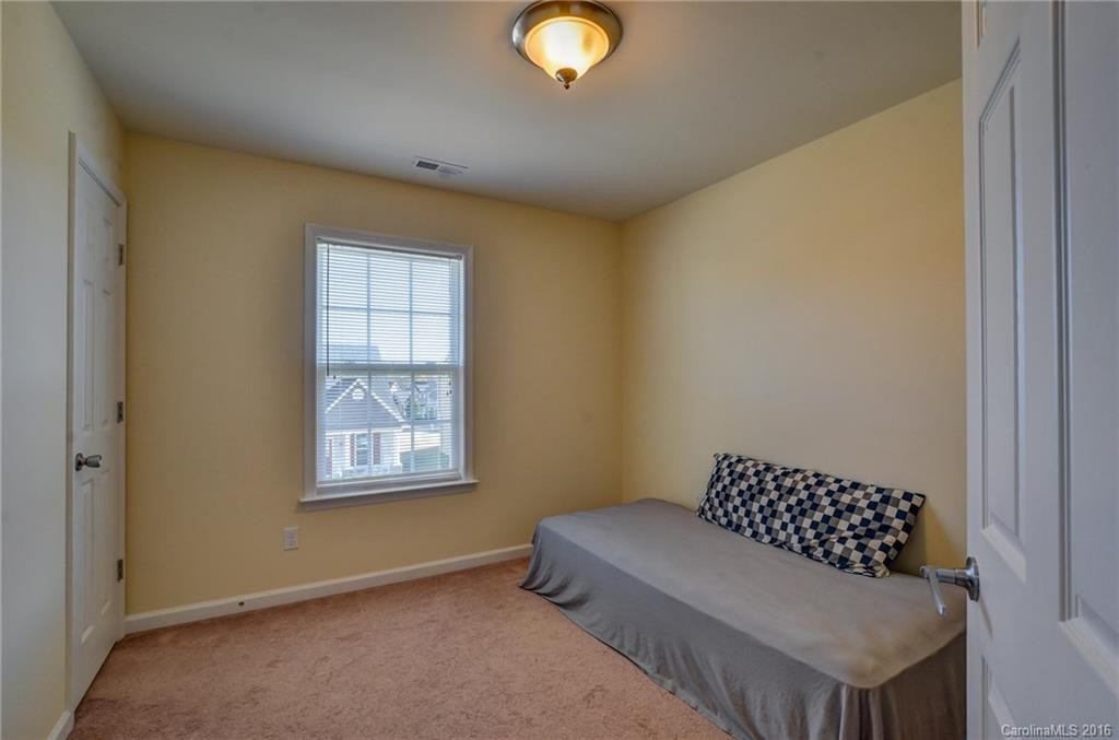 4 Daphne Drive - Photo 8