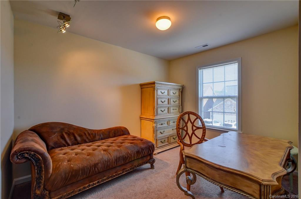 4 Daphne Drive - Photo 9
