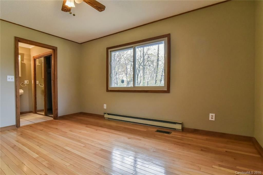 121 Craggy Street - Photo 11