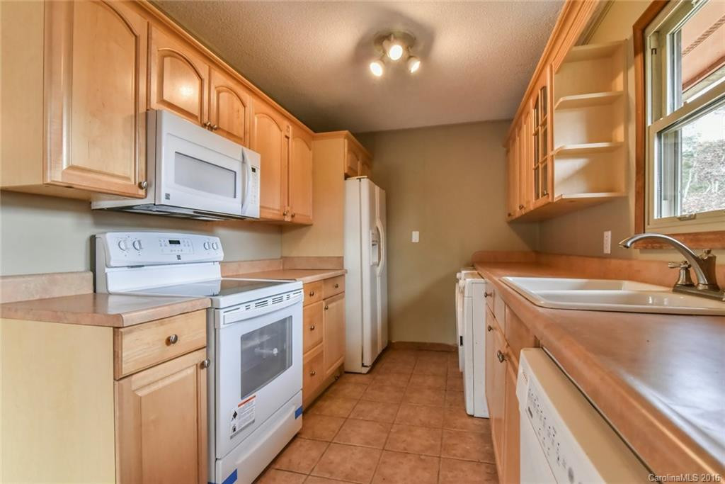 121 Craggy Street - Photo 7