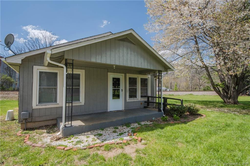 824 Brown Avenue - Photo 9