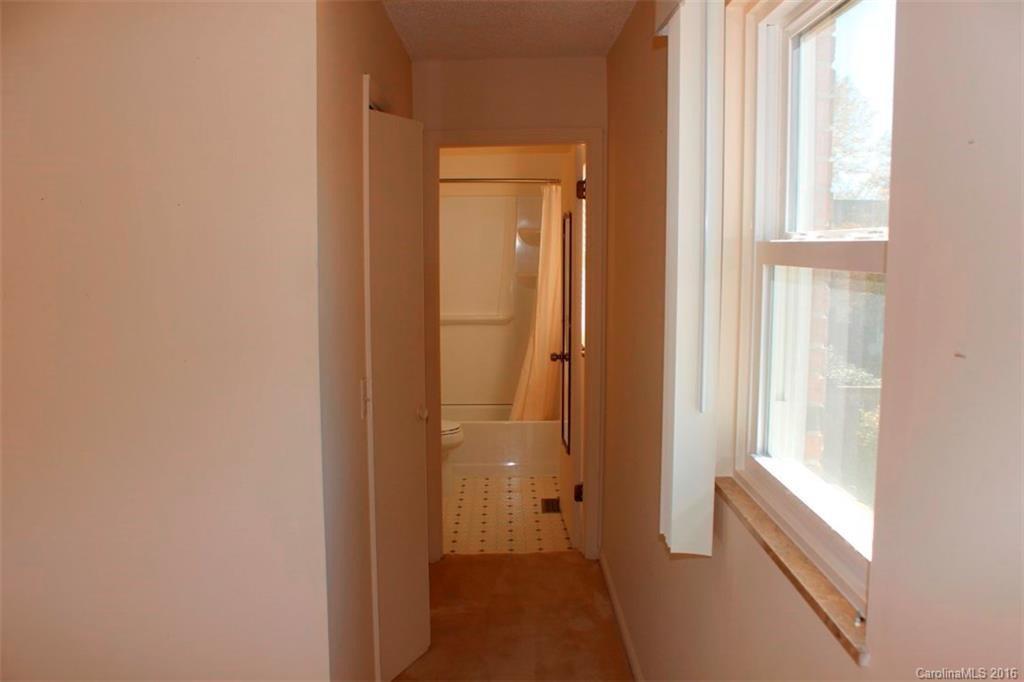 27 Capri Lane #13-D - Photo 14