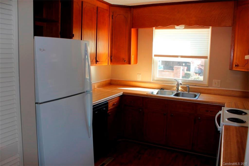 27 Capri Lane #13-D - Photo 7