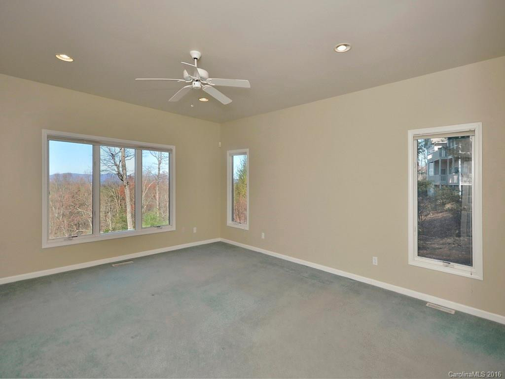 400 Claremont Drive - Photo 13
