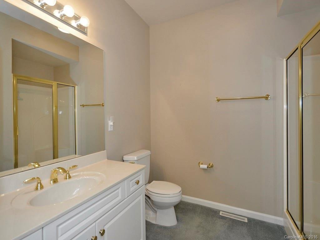 400 Claremont Drive - Photo 18