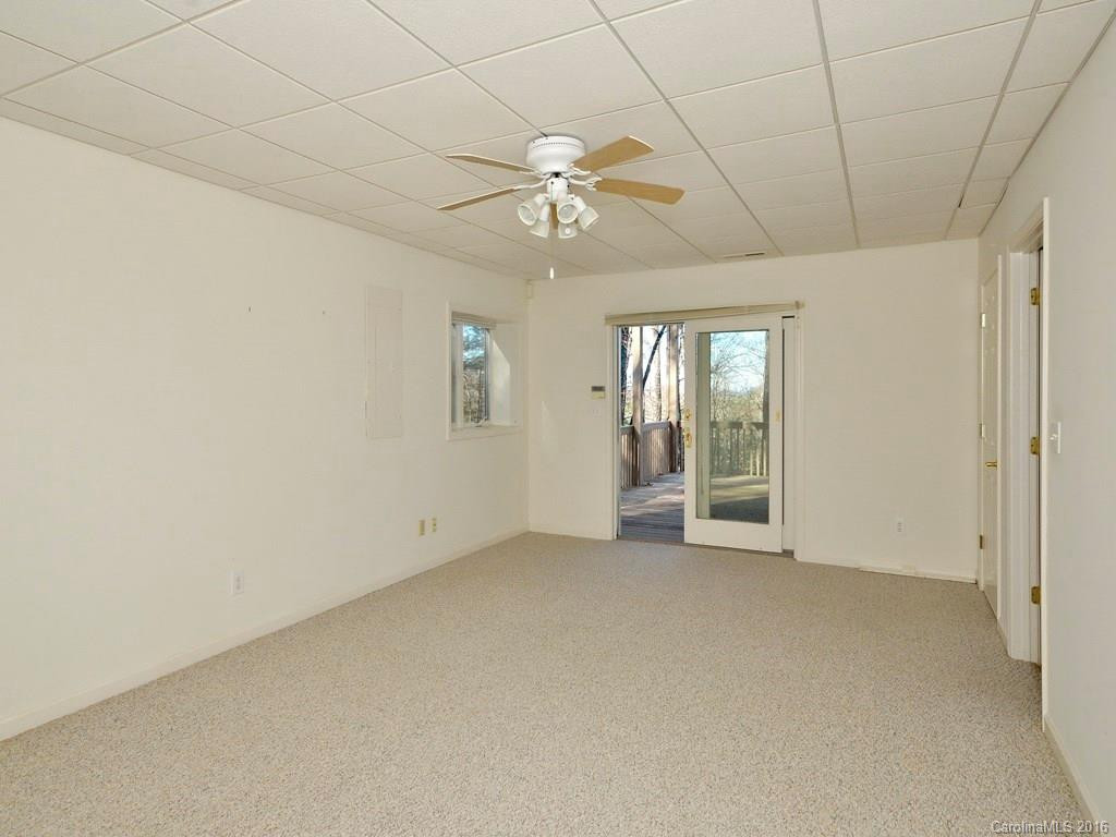 400 Claremont Drive - Photo 22