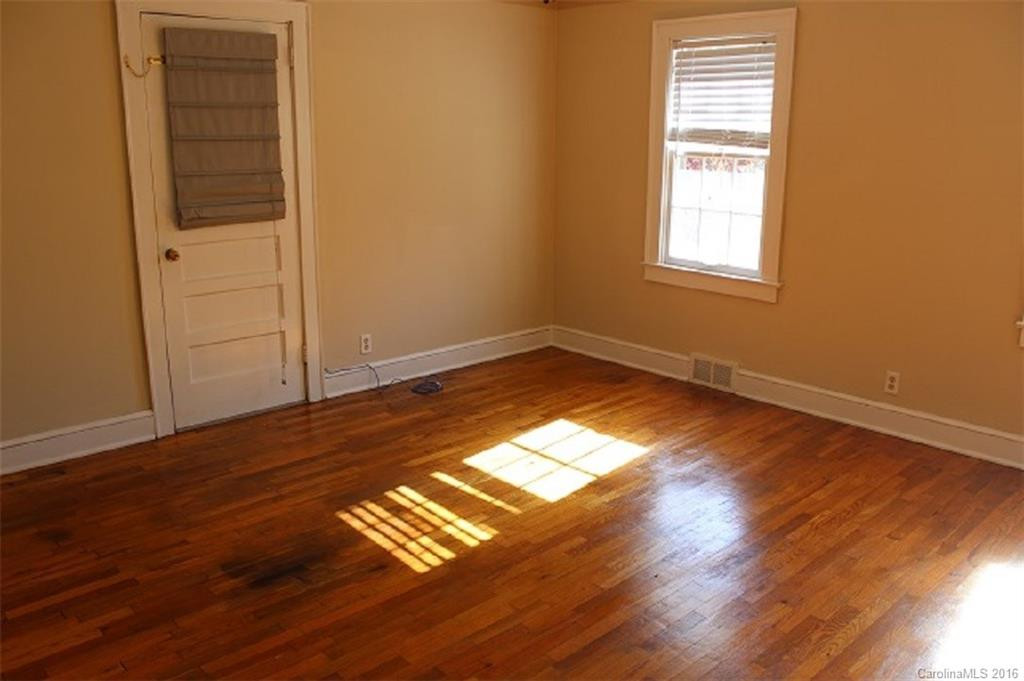 55 Mill Springs Road - Photo 15