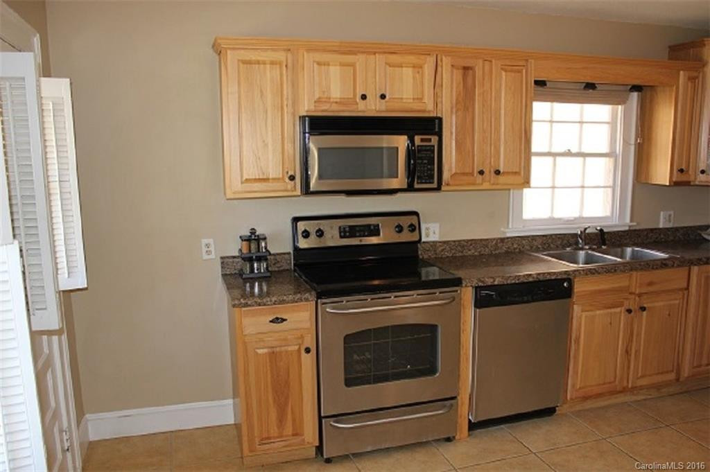 55 Mill Springs Road - Photo 3