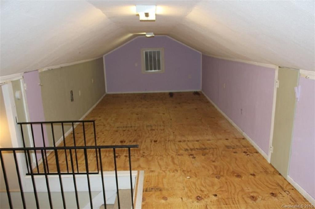 55 Mill Springs Road - Photo 21