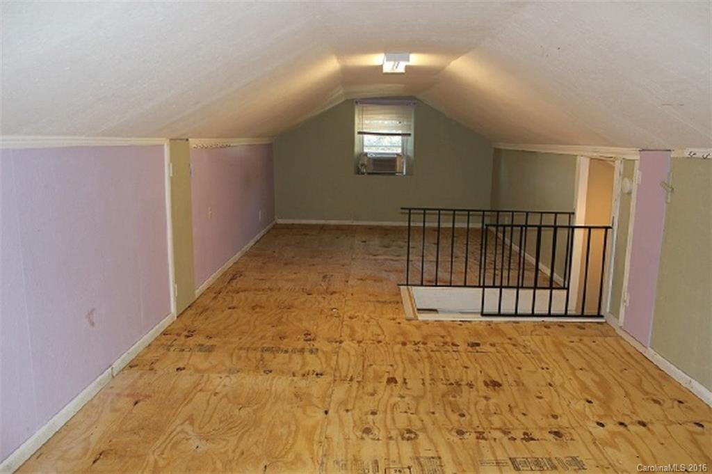55 Mill Springs Road - Photo 22