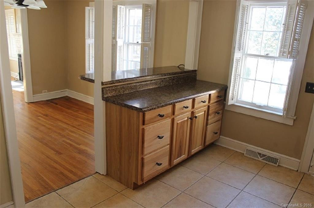 55 Mill Springs Road - Photo 5