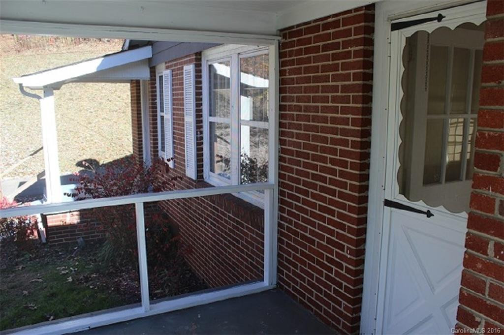 55 Mill Springs Road - Photo 9
