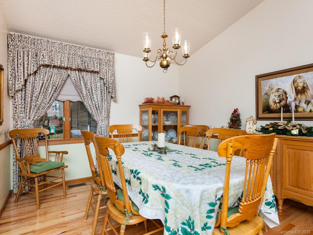 229 Pine Cove Lane - Photo 9
