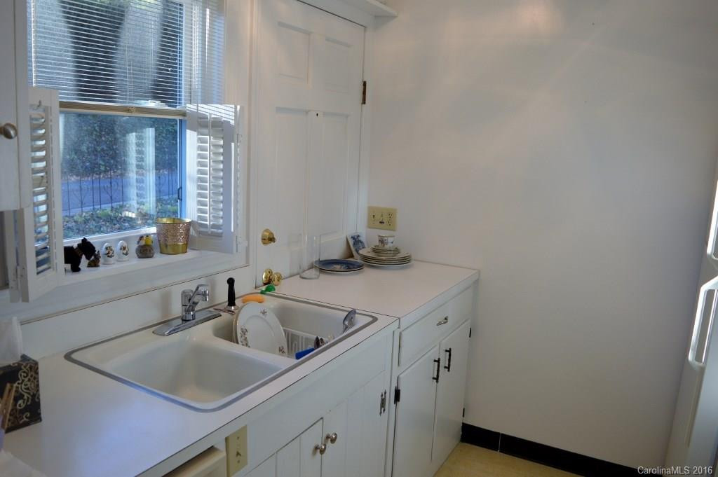 182 Lyncourt Drive - Photo 5