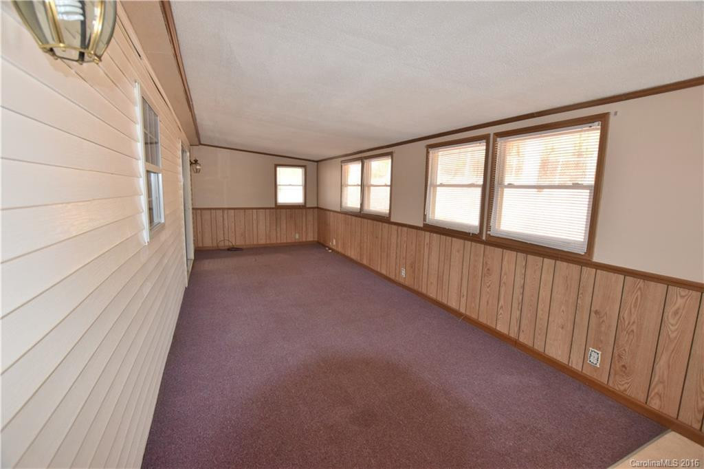 1 Maple Drive - Photo 3