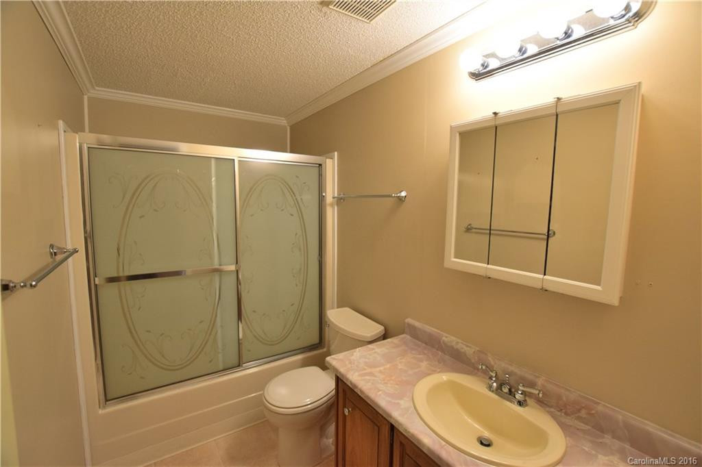1 Maple Drive - Photo 7