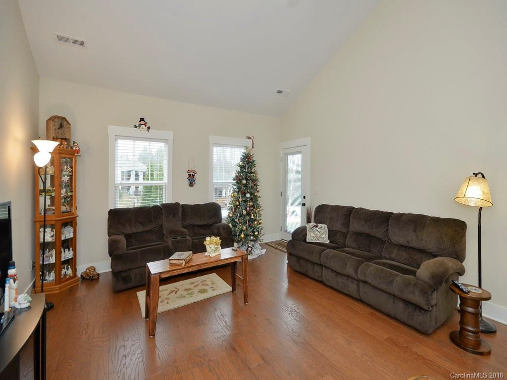 42 Fox Briar Drive #20 - Photo 3