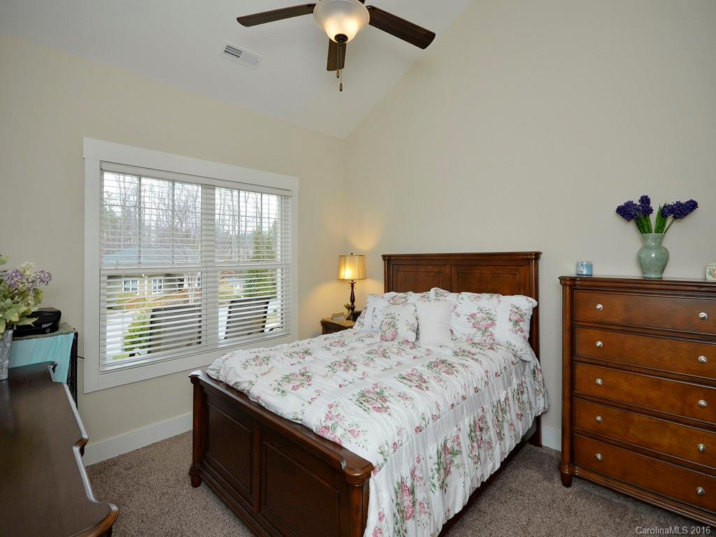 42 Fox Briar Drive #20 - Photo 8