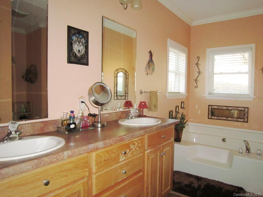 18 Wesley Drive - Photo 11