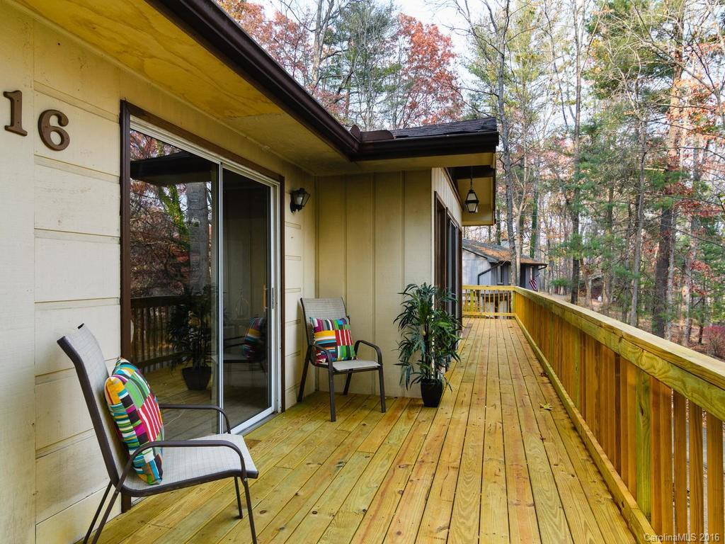 16 Mayfair Place - Photo 3