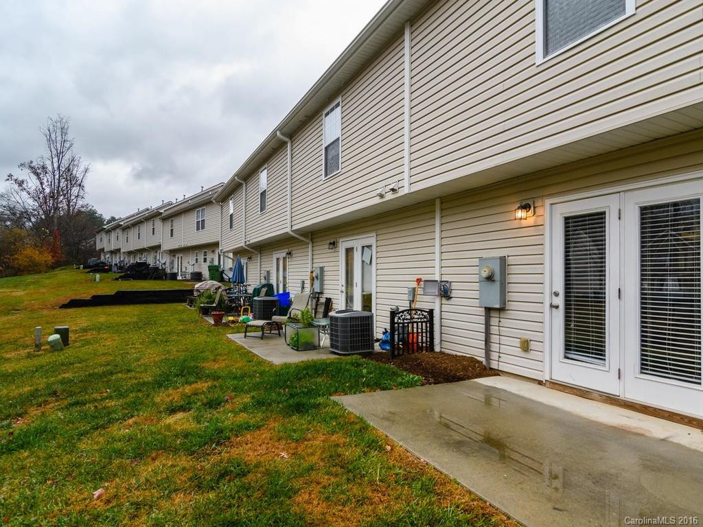 96 Torrington Avenue - Photo 21