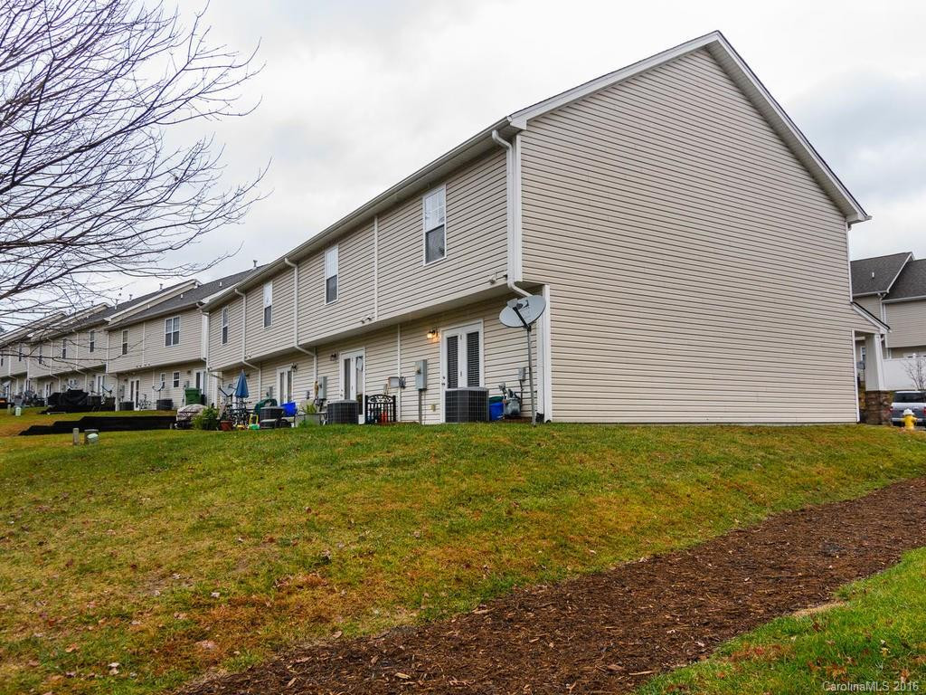 96 Torrington Avenue - Photo 22