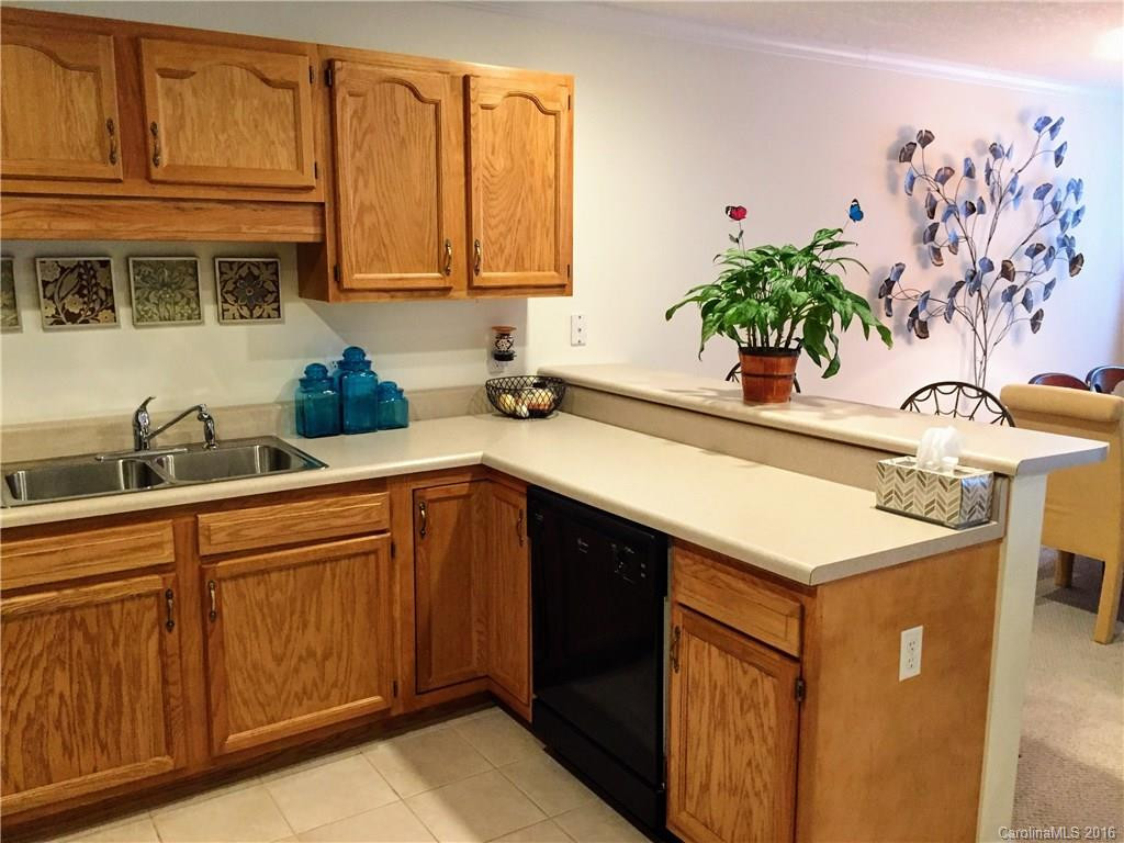 26 Willowick Drive #26 - Photo 3