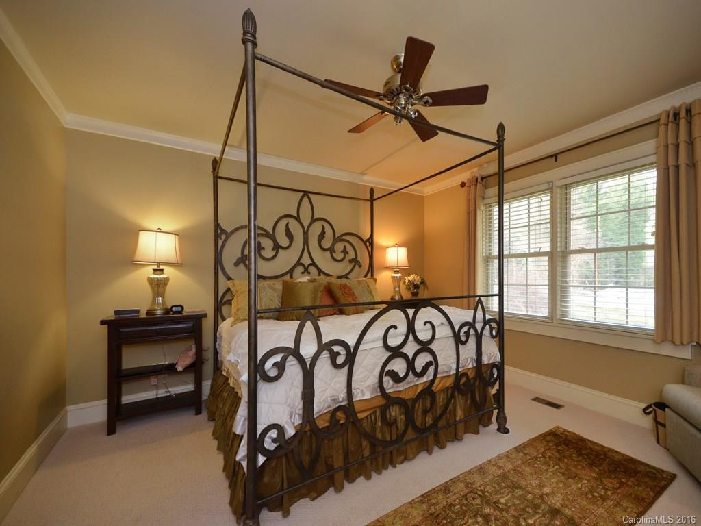 30 York Drive - Photo 12
