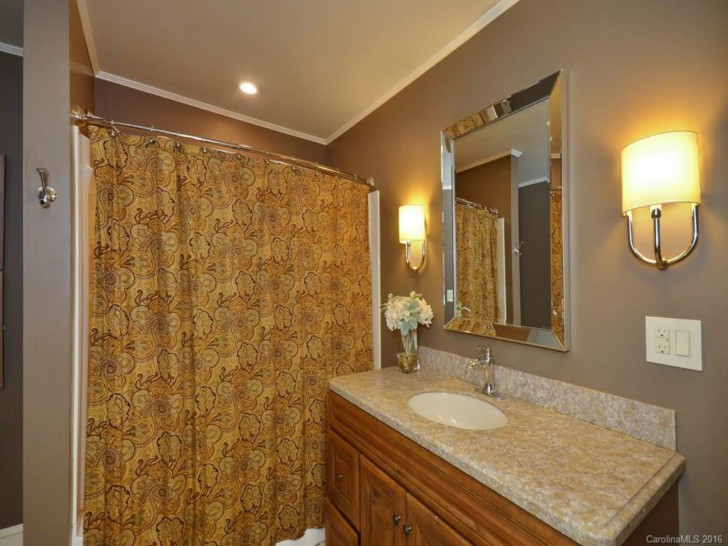 30 York Drive - Photo 13