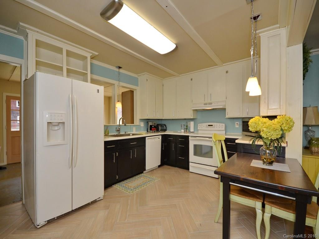 30 York Drive - Photo 8