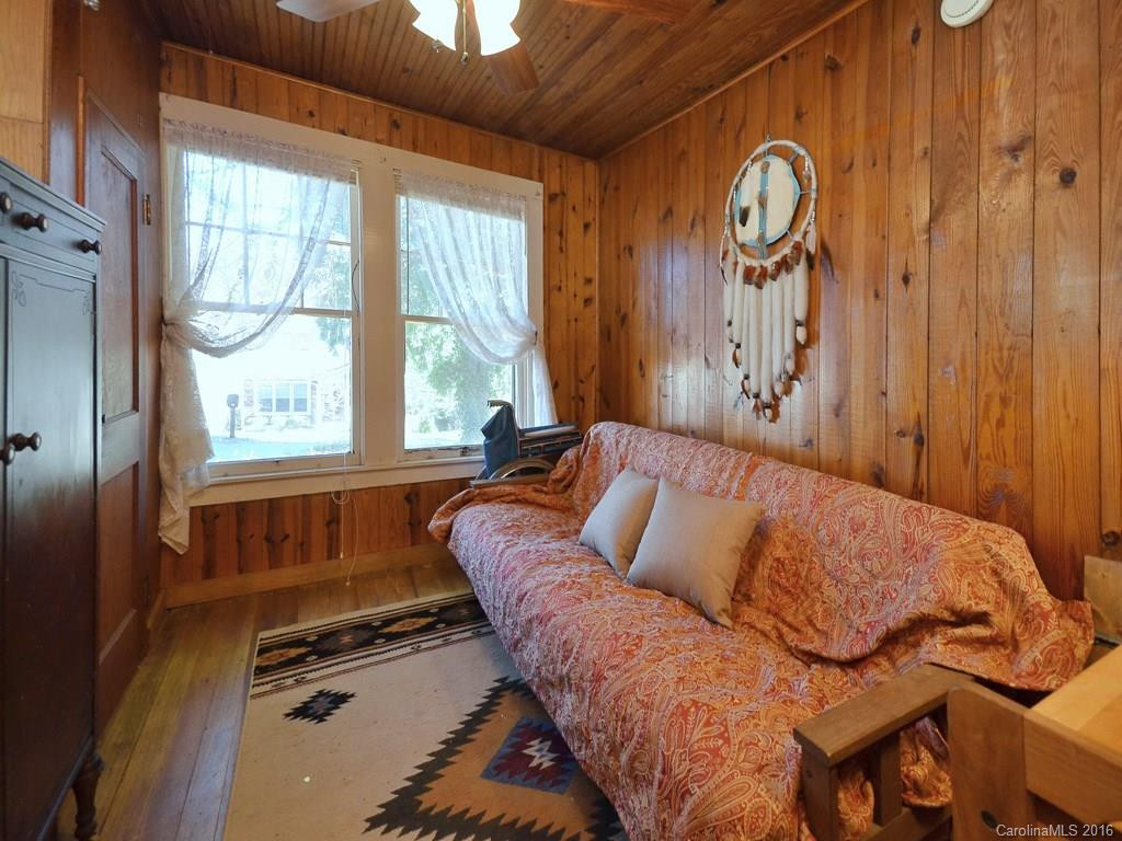 105 Walker Street - Photo 7