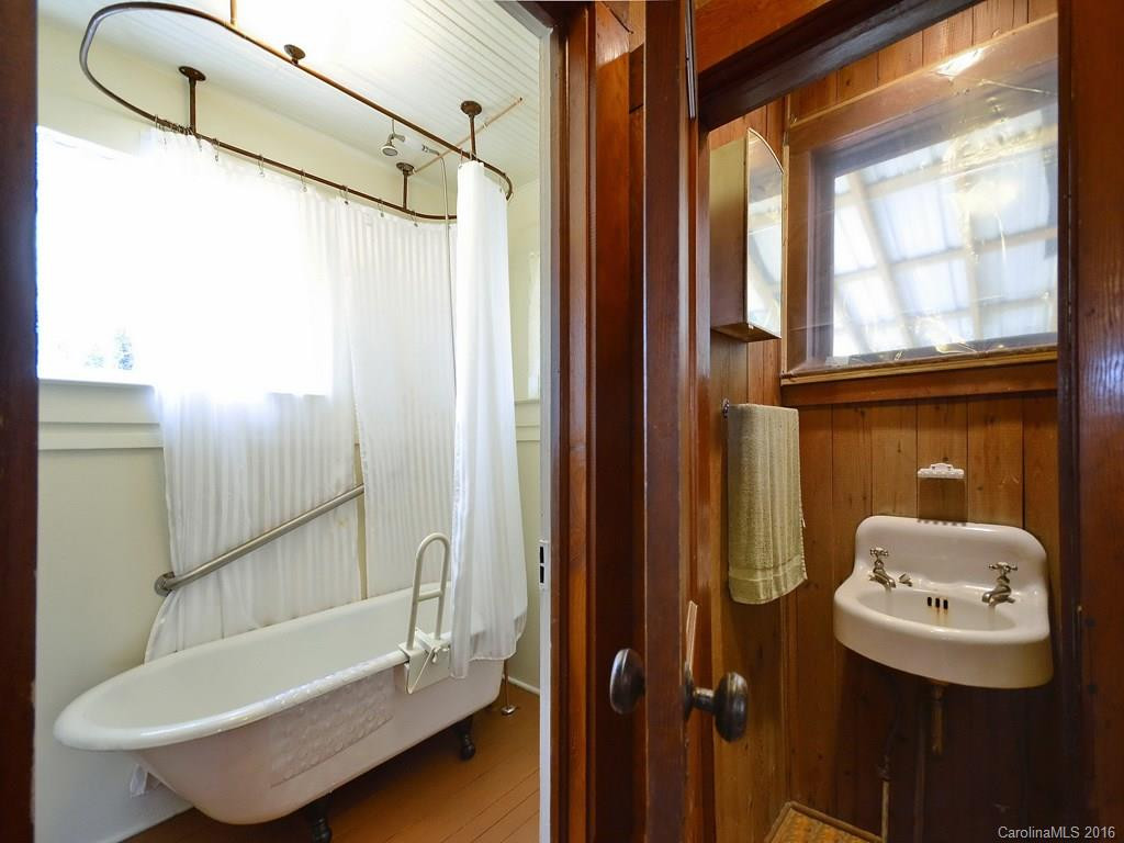 105 Walker Street - Photo 9