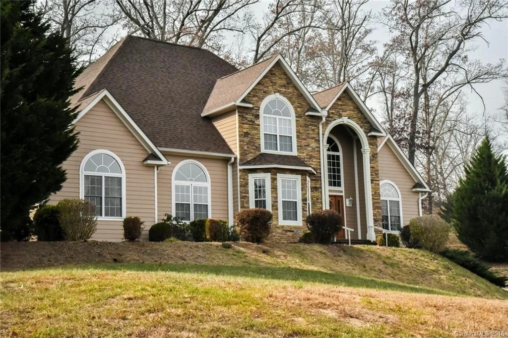 19 Mountain Shadows Drive