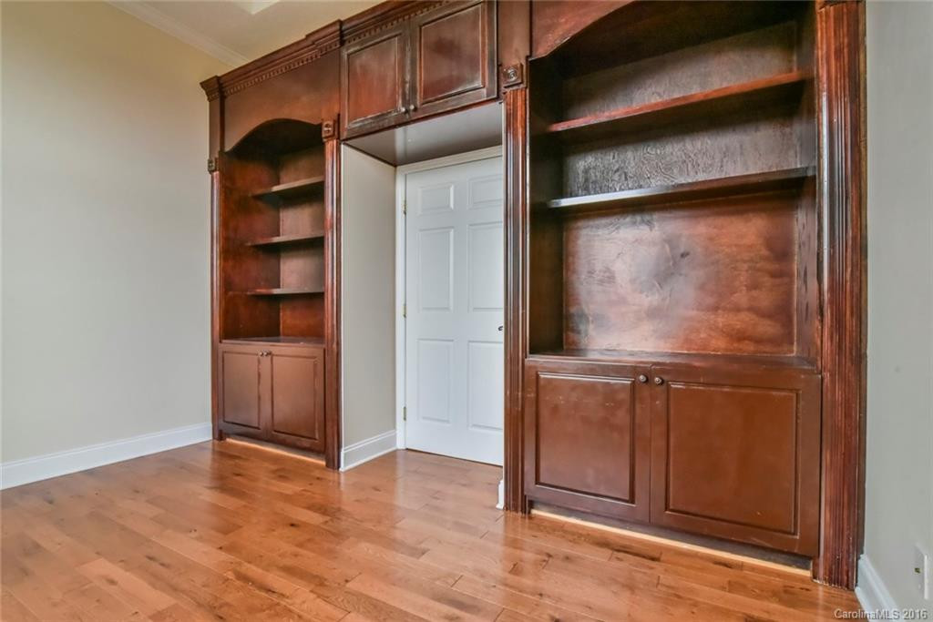 19 Mountain Shadows Drive - Photo 11