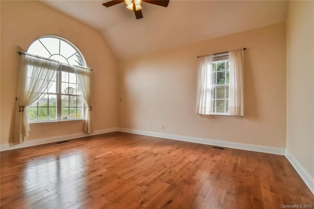 19 Mountain Shadows Drive - Photo 12