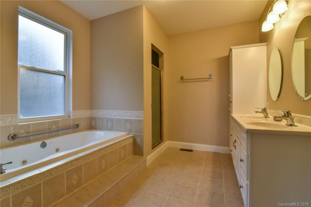 19 Mountain Shadows Drive - Photo 13