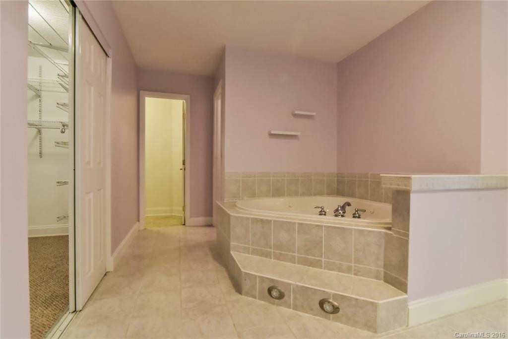 19 Mountain Shadows Drive - Photo 17