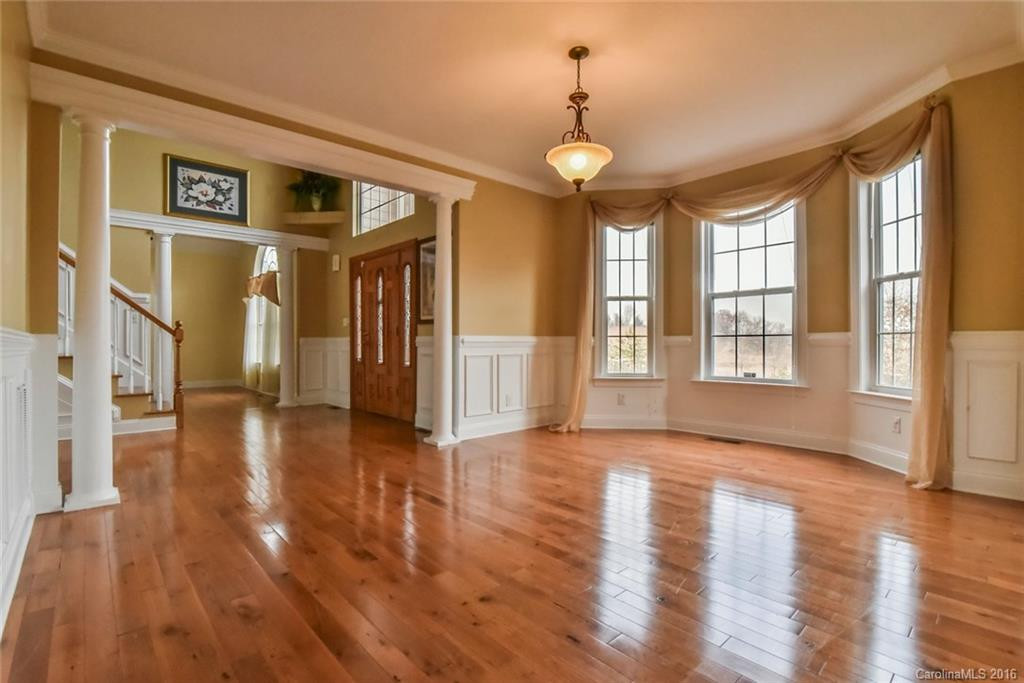 19 Mountain Shadows Drive - Photo 9