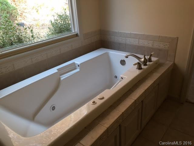 1424 Wolfpen Road - Photo 17