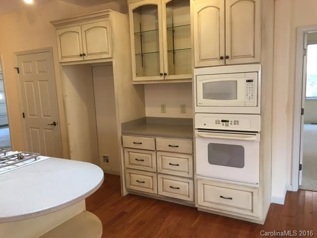 1424 Wolfpen Road - Photo 9