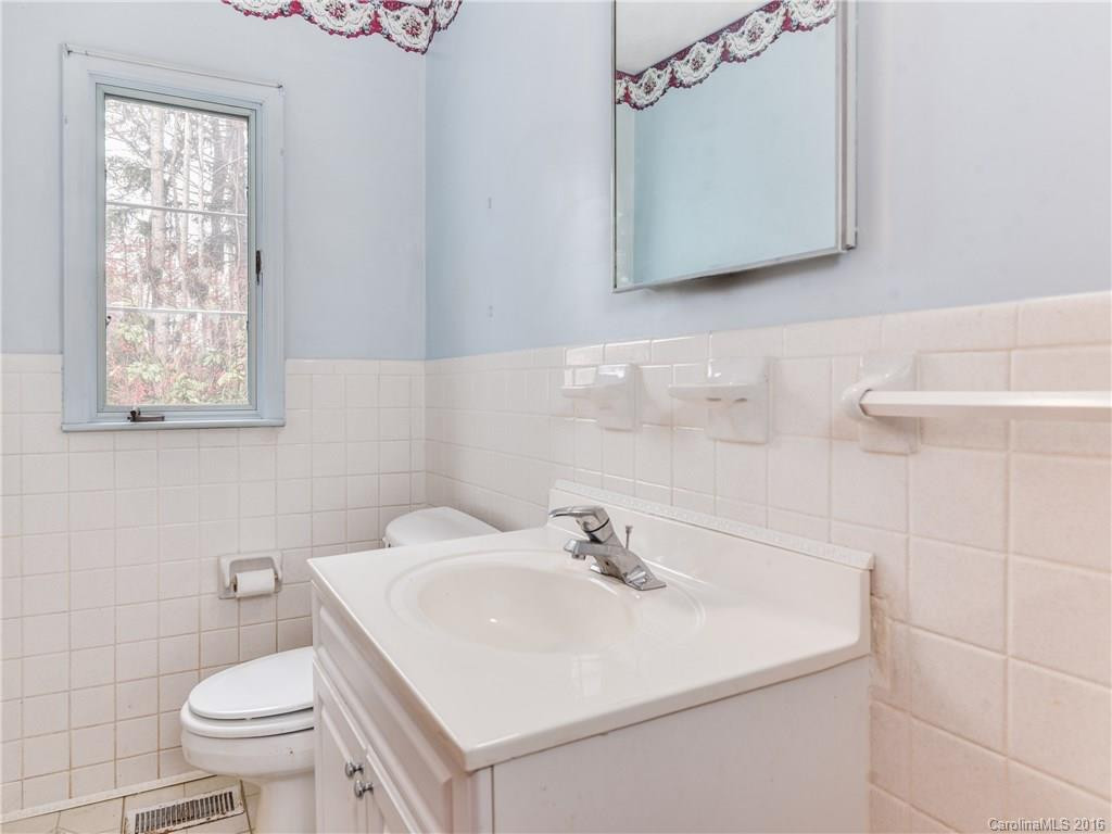 745 Charlotte Highway - Photo 13