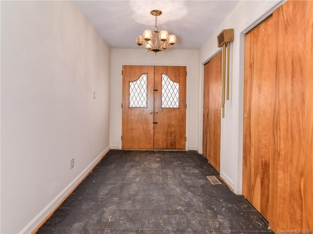 745 Charlotte Highway - Photo 15