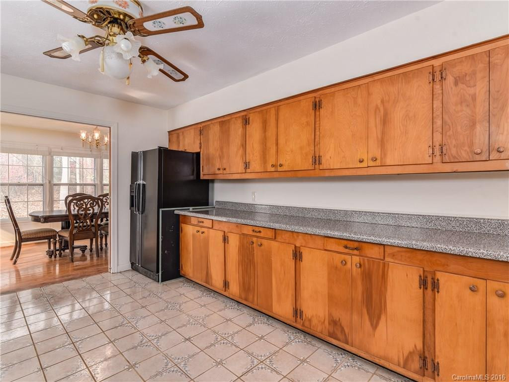 745 Charlotte Highway - Photo 7