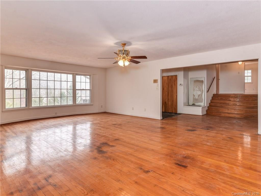 745 Charlotte Highway - Photo 9