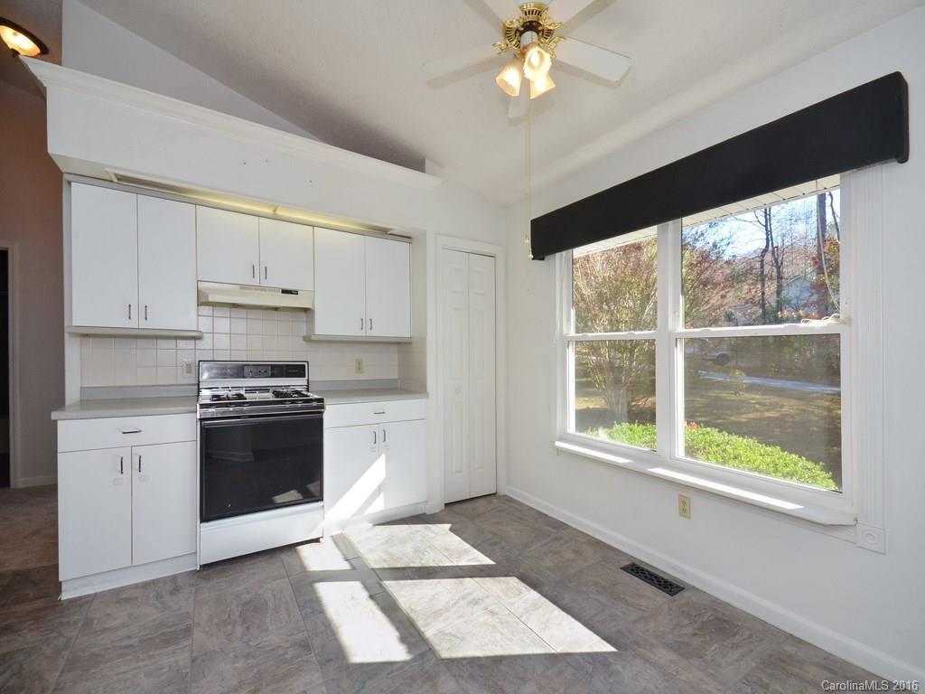 2 Tarragon Place #31 - Photo 11