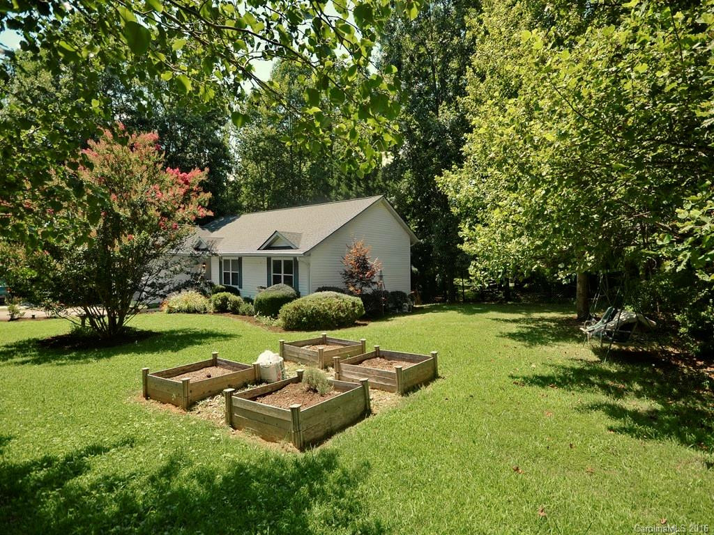 2 Tarragon Place #31 - Photo 17