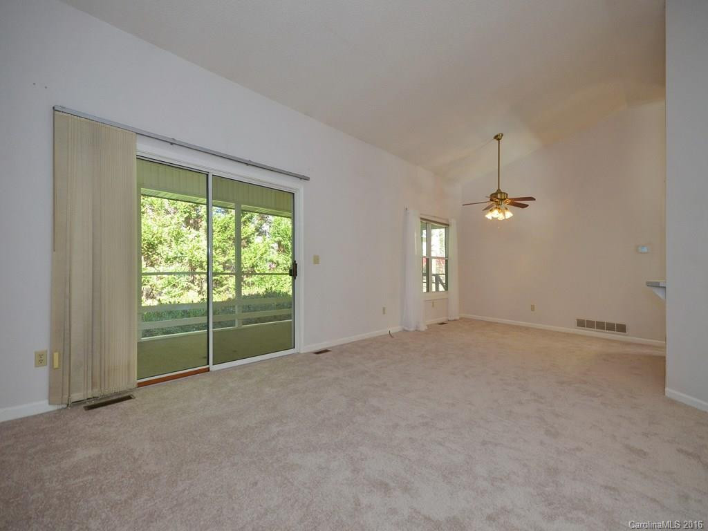 2 Tarragon Place #31 - Photo 4