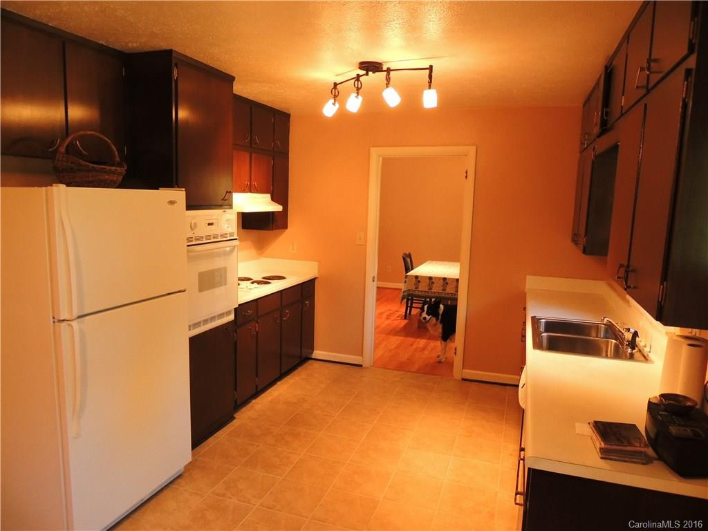 7 Adamswood Road #8 - Photo 4