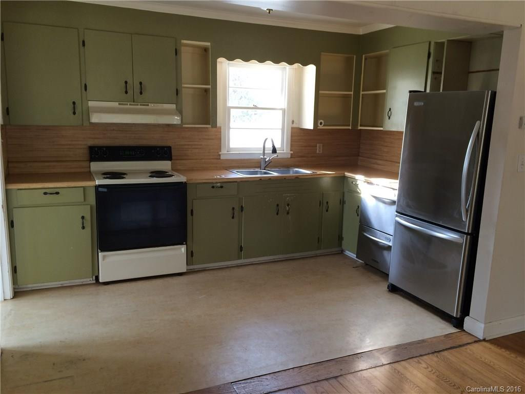 370 Sharon Road - Photo 11