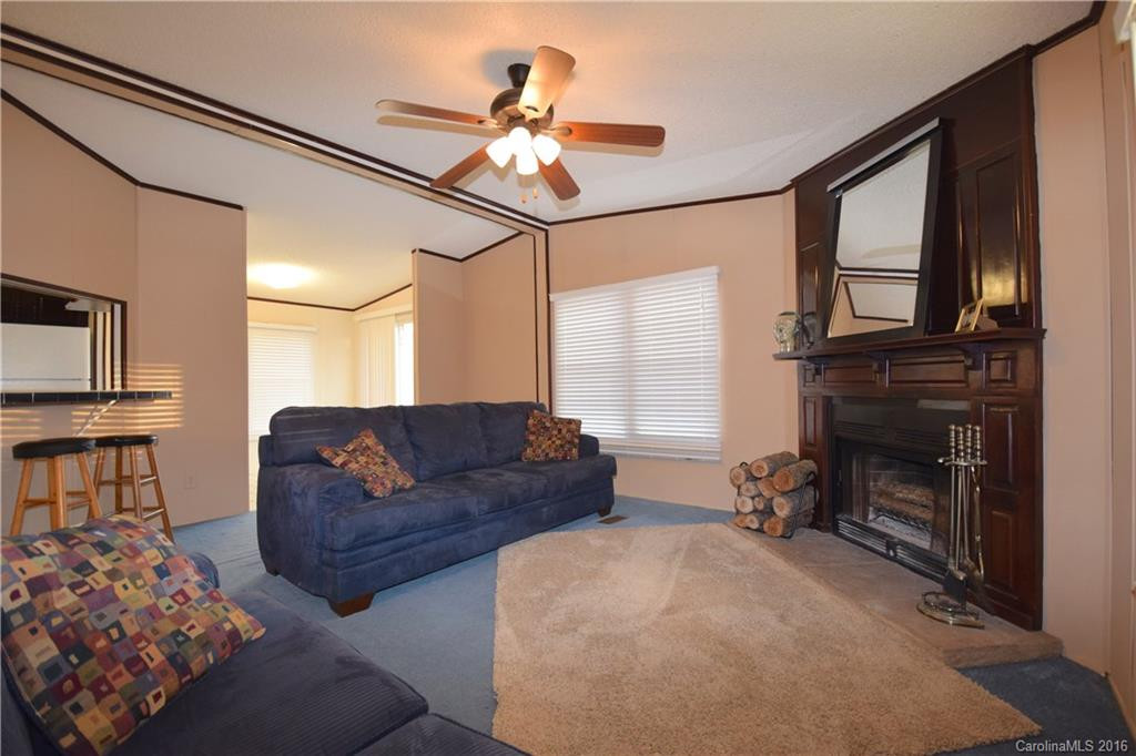 103 Sweet Clover Lane - Photo 2